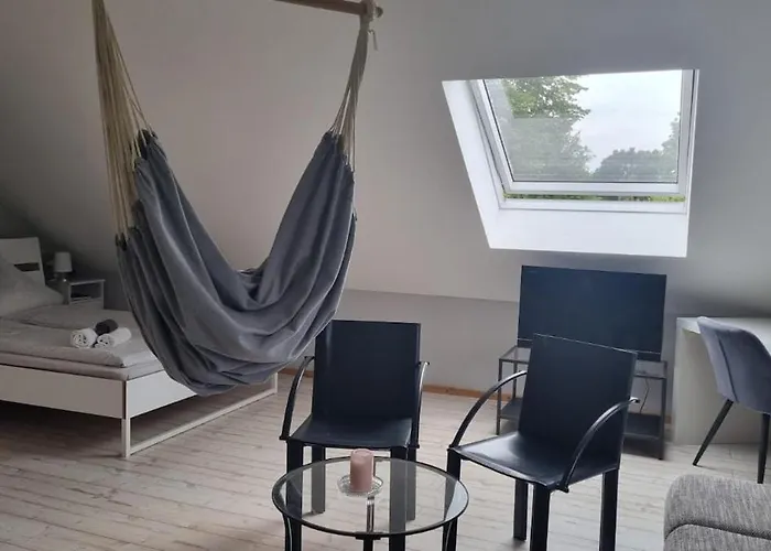 Wunderschoene Im Gruenen * Felde