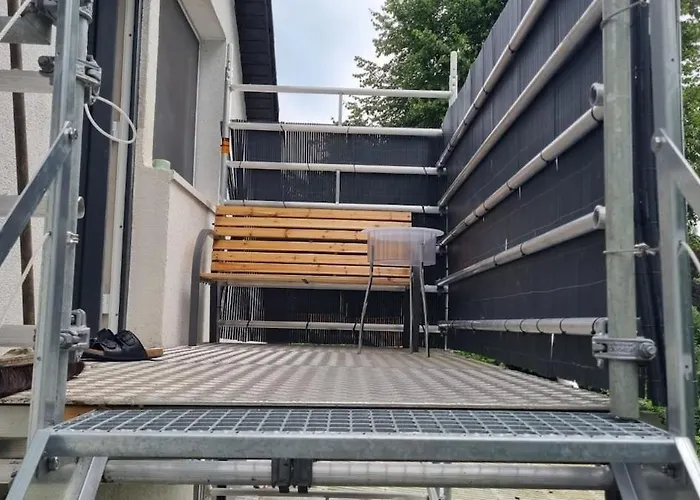 Wunderschoene Im Gruenen * Felde