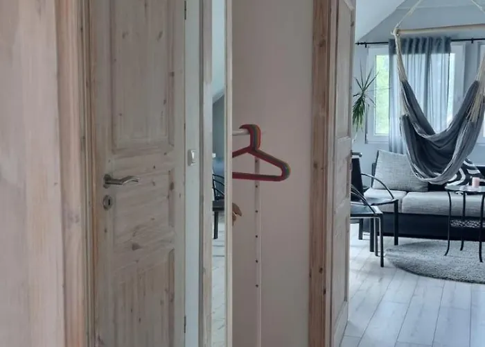 Wunderschoene Im Gruenen